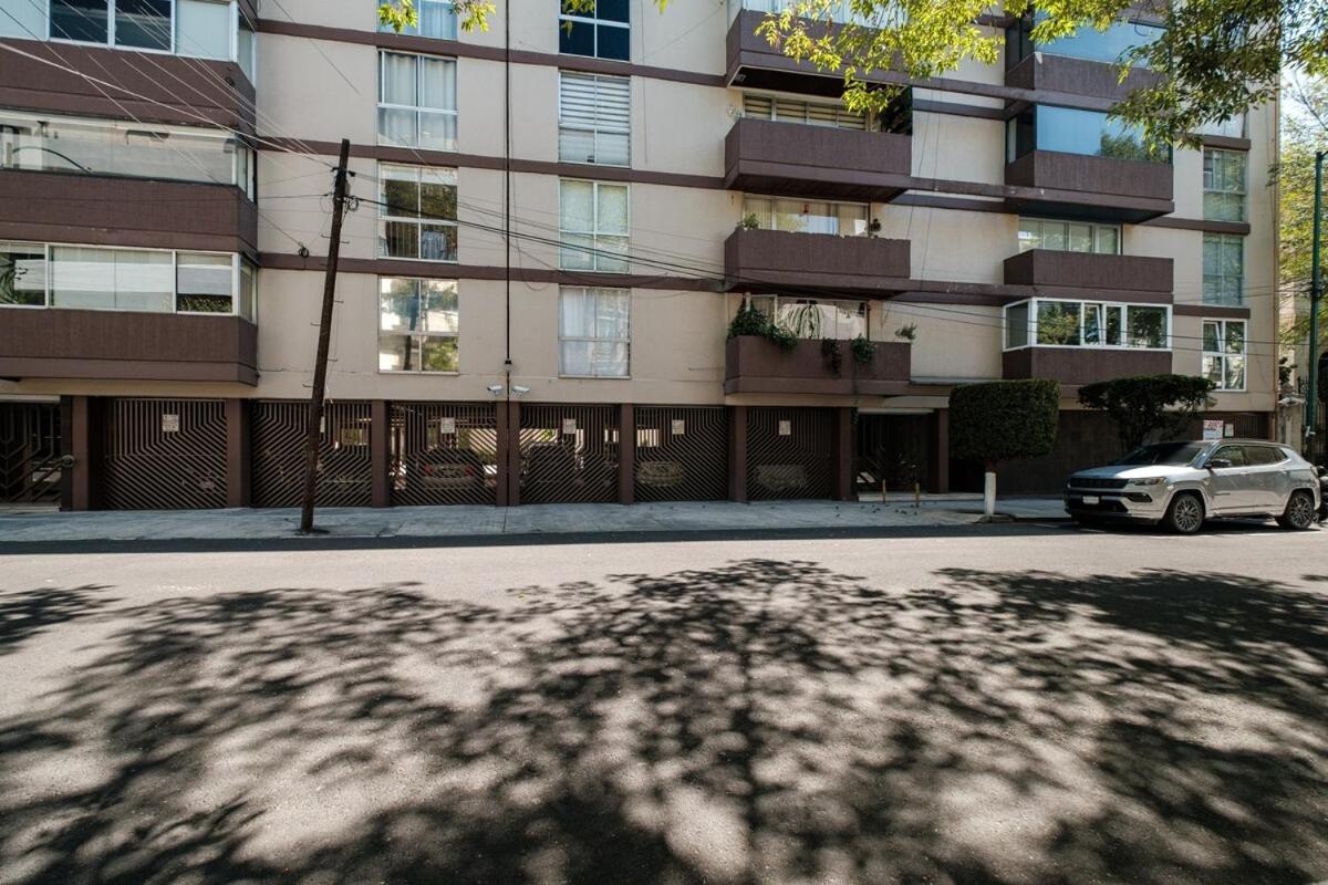 Apartment In Roma Condesa Next To Parque Espana Mexico City
